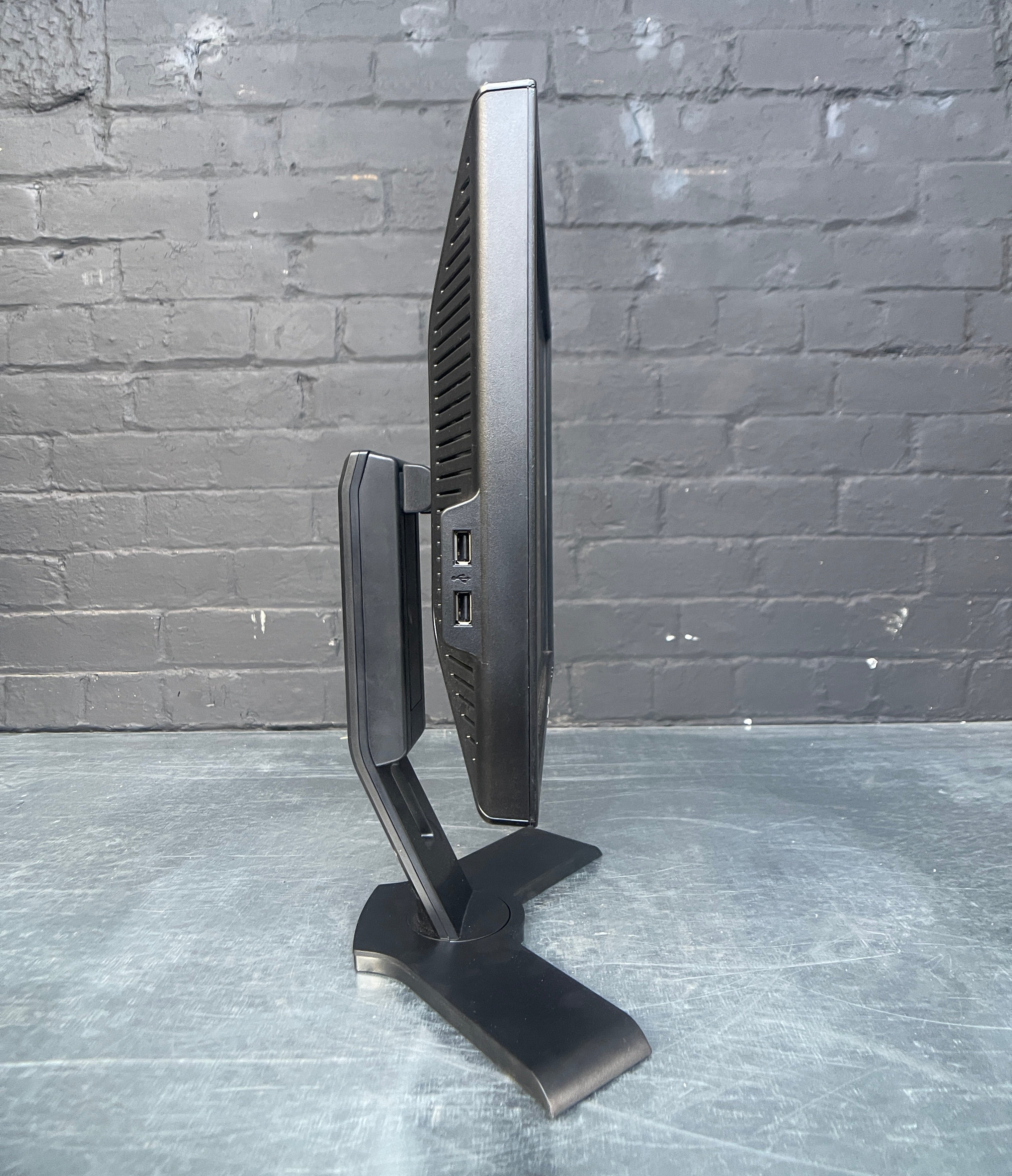 Industrial powerhouse props prop rental hire vintage tv movie film set dec computing Dell computer monitor 3