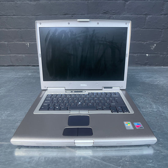 Dell D800 laptop computer X1