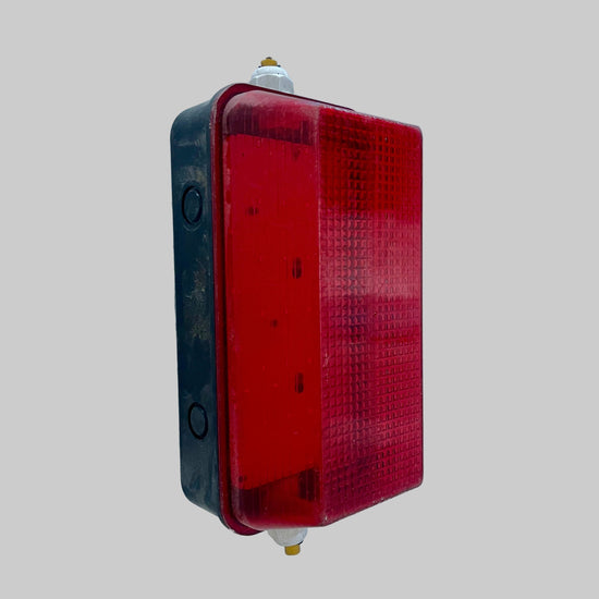 Red bulkhead light Qty 100