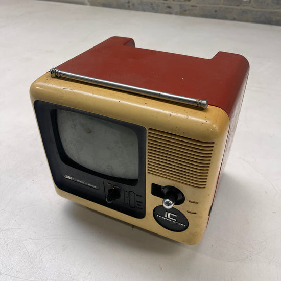 JVC portable TV Qty 1
