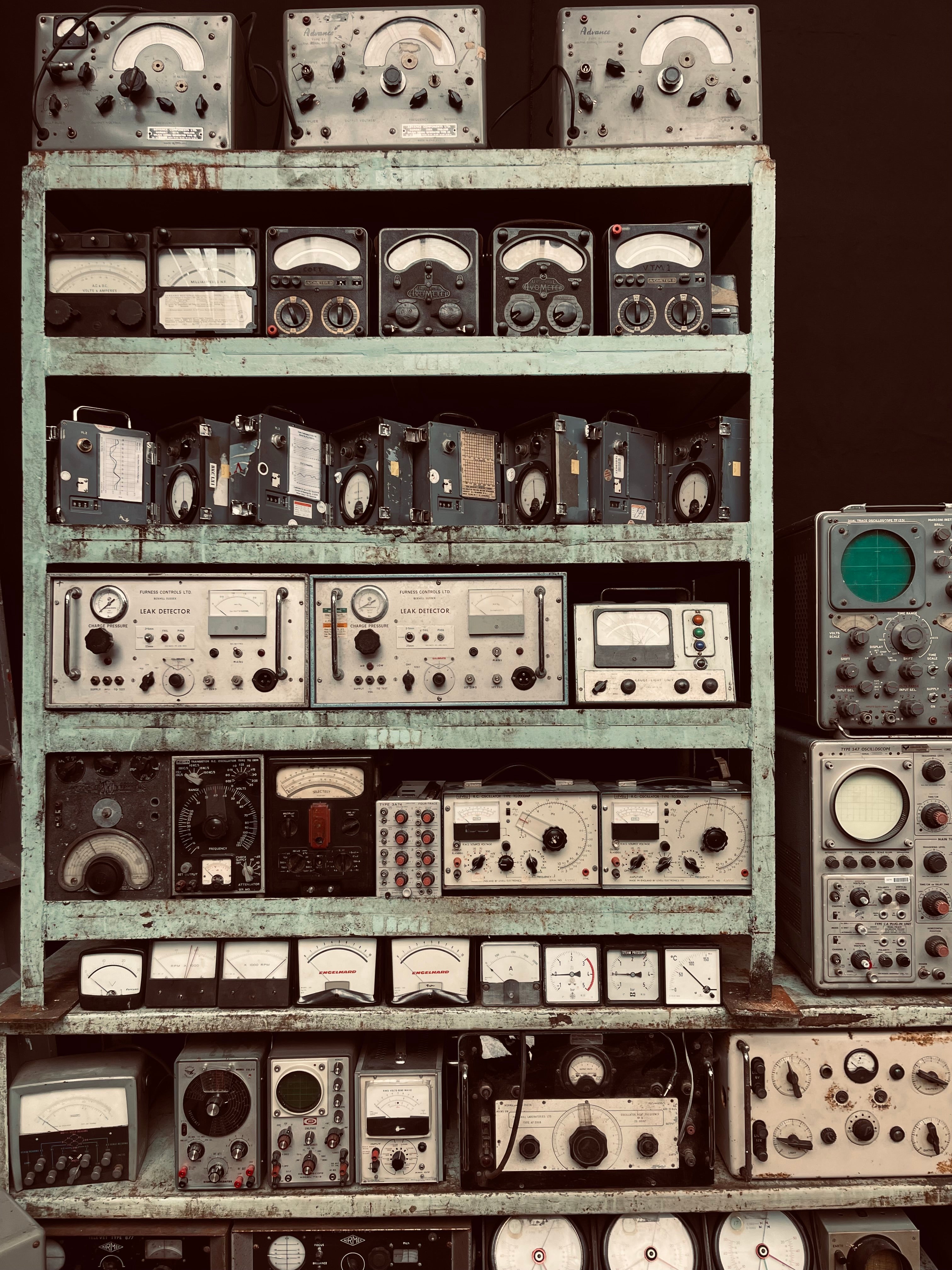 Powerhouse_props_prop_hire_rental_industrial_workshop_tech_technical_testing_equipment_radio_2