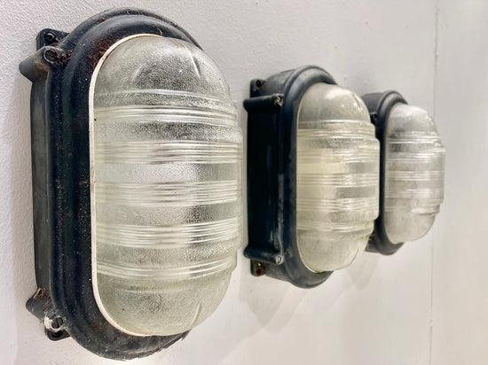 Bulkhead lighting Qty 17